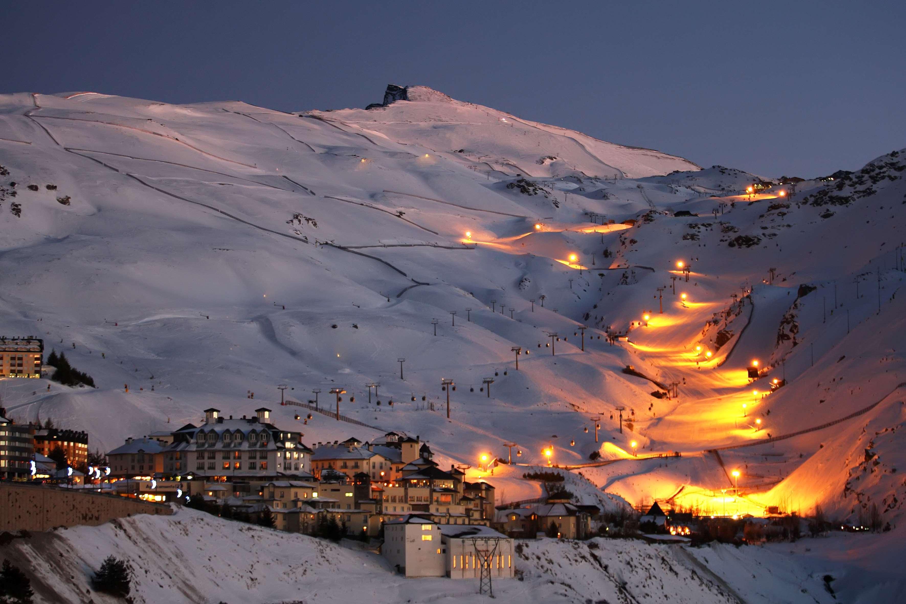 Melia Sol Y Nieve Hotel Sierra Nevada Exterior photo